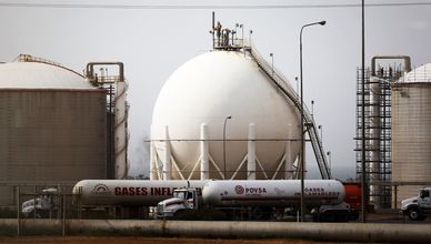 فنزويلا والغاز المهدر.. كنز ضائع يكلف الاقتصاد مليارات