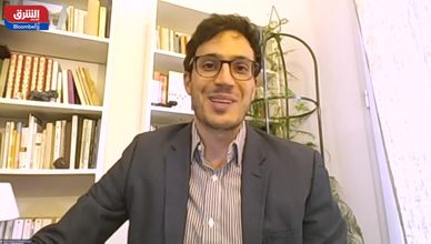 فائض الإنتاج يضغط على أسعار النفط وسط تراجع في الطلب