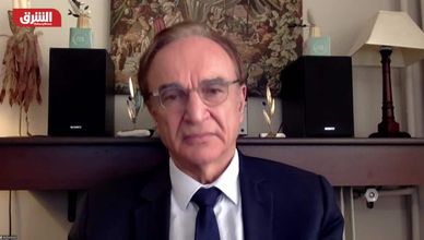 لماذا يضغط ترمب على الحلفاء ويتجنب الصين وروسيا؟