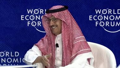 السعودية تستهدف 130 جيجا واط طاقة متجددة بحلول 2030