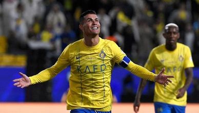 النصر يجهز لتمديد عقد رونالدو.. ويونايتد يرفض بيع فيرنانديز