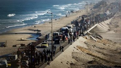عودة مئات الآلاف من النازحين إلى مدينة غزة.. وترمب يخطط لقمة في مصر