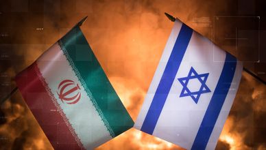 إيران تغلق مضيق هرمز ردا على إسرائيل.. والوفود إلى سويسرا لاستكمال التفاوض