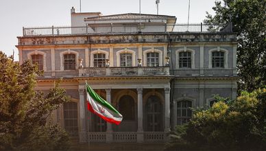 تركيا تدعو لتفاهم نووي وقمة لترمب وبوتين.. وبيان ثلاثي يدعم أمن سوريا