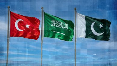 تحالف مكة يبحث التحركات العسكرية.. والجيش اليمني يتقدم في لحج