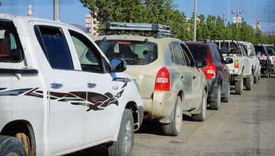 ساعات انتظار أمام المحطات.. هل تتفاقم أزمة وقود مأرب؟
