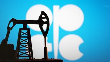 "أوبك بلس" تزيد إنتاج النفط بـ206 ألف برميل يوميا.. وتراجع "EGX30" بـ2.5%