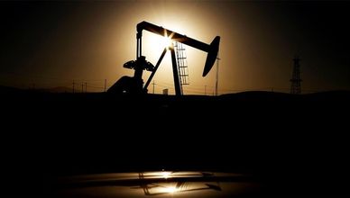 سوق النفط يتكيف مع الحرب.. وبرنت يواصل مكاسبه