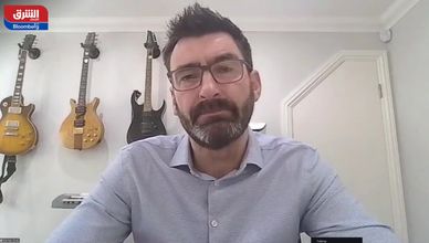 الرؤية الضبابية تسيطر على أسواق النفط والأسعار تتأرجح