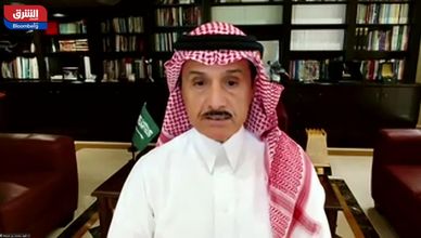 أسعار النفط تتراجع دون الذروة.. والمفاوضات تعيد التوازن