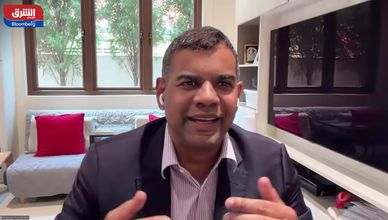 الرسوم الجمركية أم ضعف الطلب.. ما الذي يضغط على الساعات الفاخرة؟