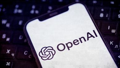 OpenAI تخفض أسعار نماذج للذكاء الاصطناعي وسط منافسة متسارعة