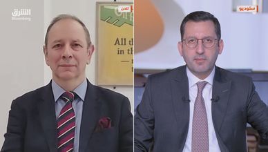 زيادة الإمدادات تكبح النفط.. وتعافي الطلب يهدد برفع الأسعار