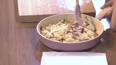 كرات المعكرونة بالجبن المقلية