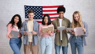 تراجع معدلات قبول الطلاب الدوليين بسبب قيود التأشيرات