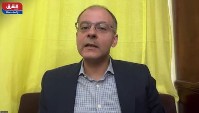 مع ضعف الدولار.. التوترات السياسية والاقتصادية تدعم صعود الذهب