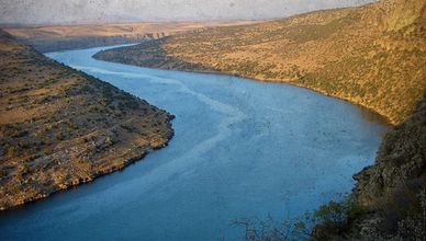 الرقة ودير الزور.. فيضان نهر الفرات