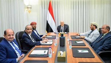 حكومة يمنية جديدة بـ 35 وزيرا.. وبيروت تسلم دمشق 300 سجين