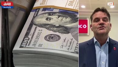 الدعم المؤقت للدولار يتصاعد.. والعملات الأوروبية تواجه الضبابية