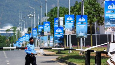 إيران وأميركا.. مفاوضات بحذر