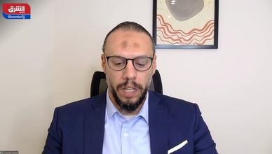 الذهب والفضة يواصلان الارتفاع.. والنفط يتراجع