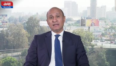 السوق المصرية تحت الضغط.. وأسهم البتروكيماويات تستفيد من ارتفاع الأسعار