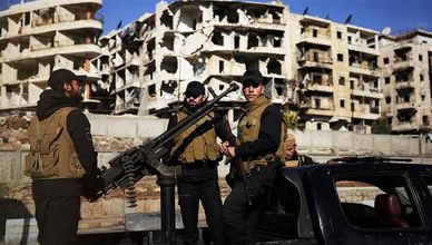 الجيش السوري يسيطر على حي الشيخ مقصود.. وإيران تتهم أميركا بتأجيج الاحتجاجات