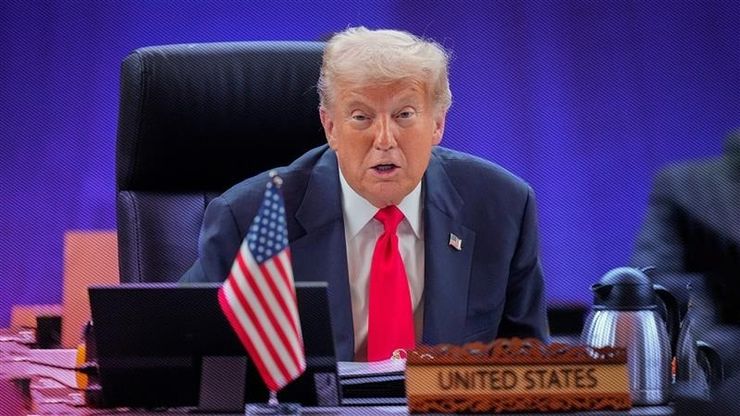 ترمب في آسيا.. جولة تعيد رسم خريطة الاقتصاد العالمي