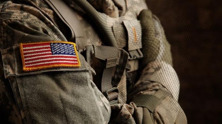 ضغط واشنطن العسكري على طهران.. كيف يبقى باب التفاوض مفتوحا