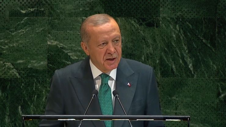 أردوغان: ما يحدث في غزة إبادة جماعية.. والأمم المتحدة عاجزة عن حماية موظفيها