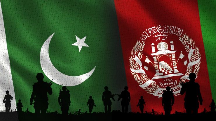 غارات باكستانية ورد أفغاني.. نزاعات المواقع واتهامات الملاذ الآمن تفجر التوتر