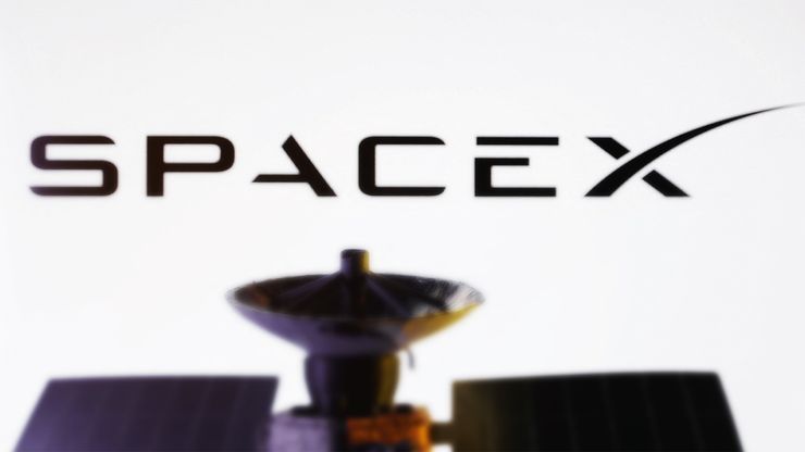 من البحار إلى السماء.. إنترنت ستارلينك يغير القواعد التقنية