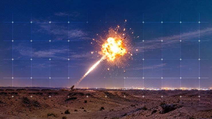 التحالف يعترض صواريخ ومسيرات حوثية.. وواشنطن تؤكد نجاح عبور هرمز