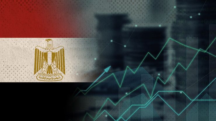 صعود جماعي للقياديات المصرية.. وتحوط يدفع المعادن للأعلى