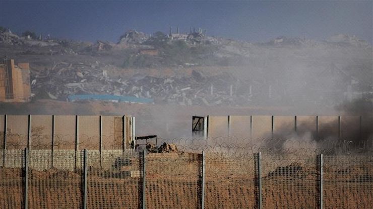 غزة تواجه النار والحصار.. وتوافق أميركي أوروبي حول أوكرانيا