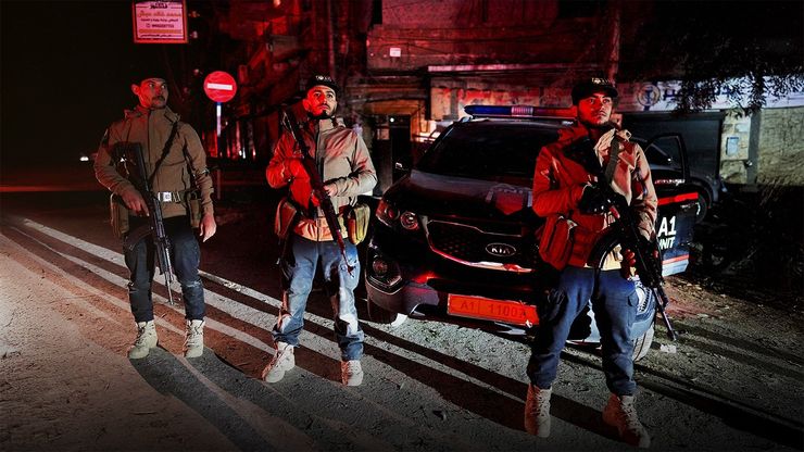 هدنة بين الجيش السوري و"قسد" في حلب.. وترمب يهدد بضرب إيران