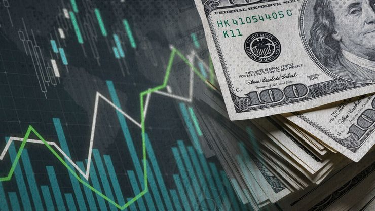 رغم العواصف التجارية.. الدولار يخرج أقوى من التوقعات