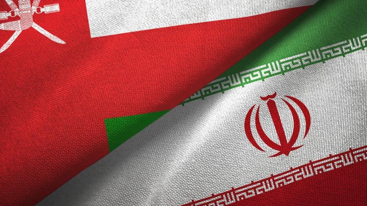 إيران تطلب نقل محادثاتها.. والمعادن تتحرك نحو التعافي