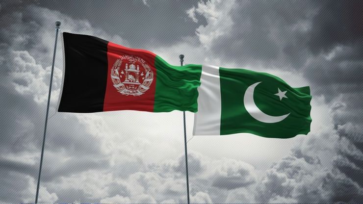 مواجهة مفتوحة بين أفغانستان وباكستان.. وتقدم مفاوضات أميركا وإيران
