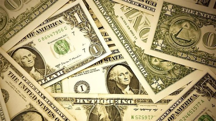 الدولار الأميركي.. هيمنة رغم الحرب
