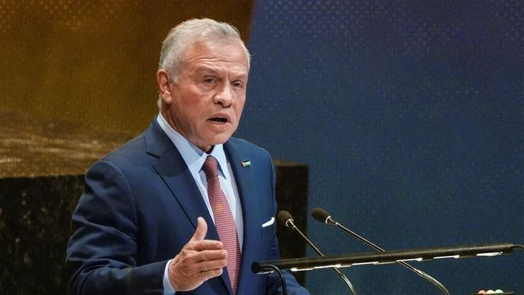 الرئيس الفلسطيني يستبعد حماس من غزة.. والأردن يصر على حل الدولتين