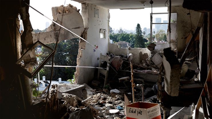 غارات تستهدف البنية العسكرية الإيرانية.. وطهران تكثف الهجمات على شمال إسرائيل