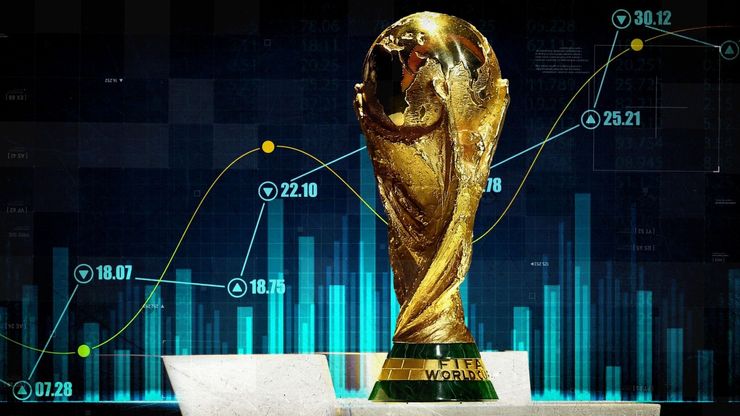 كأس العالم.. كيف تداخلت الرياضة مع الاقتصاد والسياسة؟