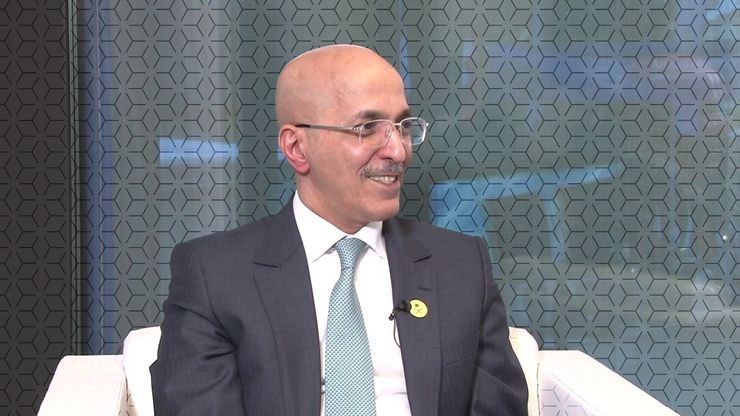 الجدعان لـ"الشرق": هذه القطاعات الخمسة محور تركيزنا الاستراتيجي