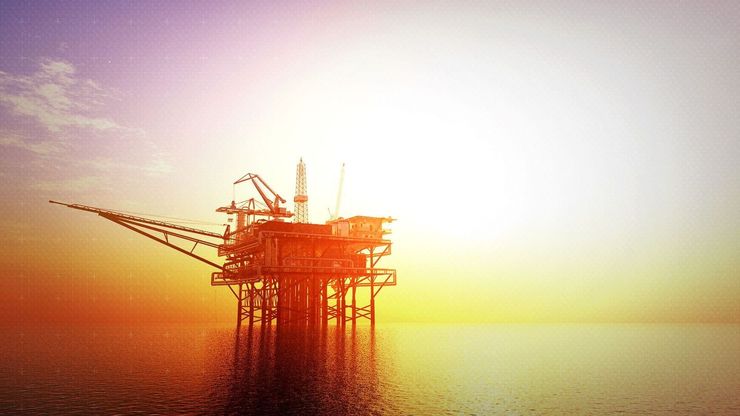 أسواق النفط تسجل خسائر جديدة.. وروسيا تتهرب من عقوبات أميركا