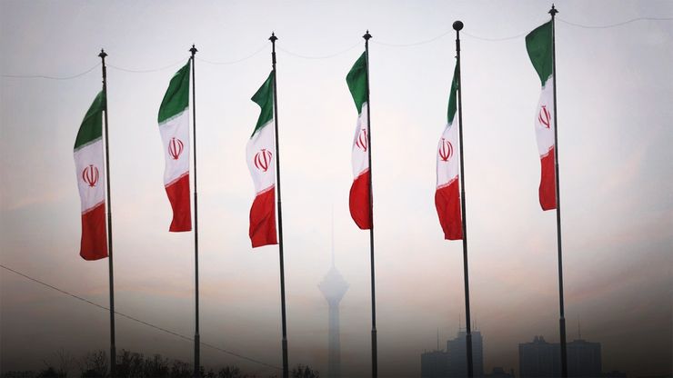 تأكيد حكومي لبناني على "حصر السلاح".. واحتجاجات متواصلة في إيران