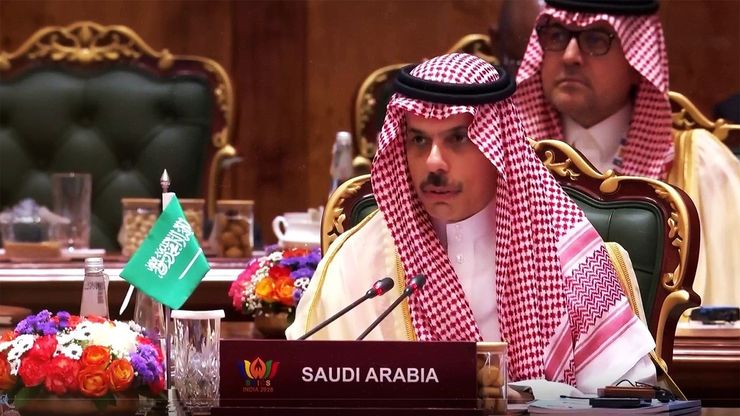 وزير الخارجية السعودي: نؤكد أهمية خفض التصعيد وحماية الخليج وضمان حرية الملاحة في هرمز
