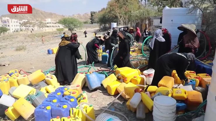 اليمن.. صهاريج إغاثية توزع المياه بمئات النقاط في تعز