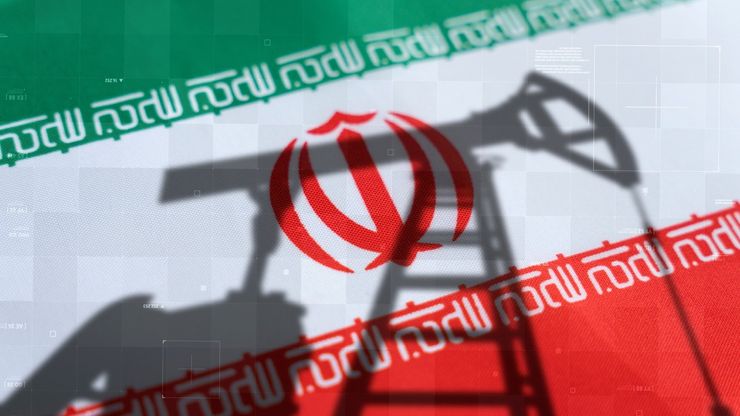 النفط يشتعل مع توترات إيران.. وسهم "BP" يهوى بأكبر خسارة في 6 سنوات