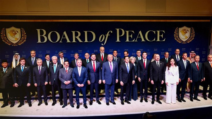 واشنطن تحشد قواتها بالمنطقة.. وتقدم في خطة ترمب لدعم غزة